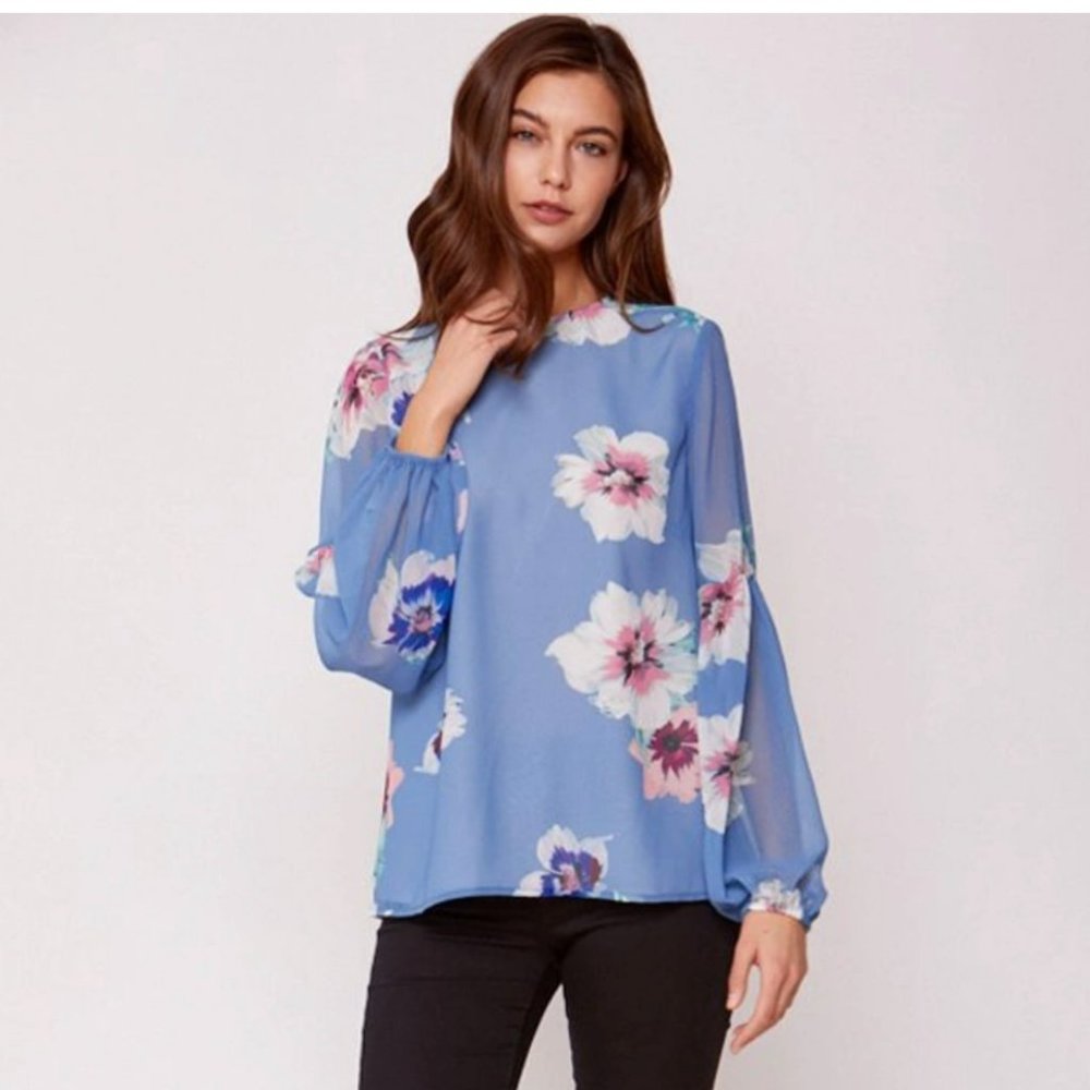 NWT Women's Yumi Kim Long Sleeve Executive Top Blouse Blue Floral, Size‎ XS